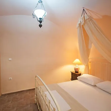 Roubeti Village 3*